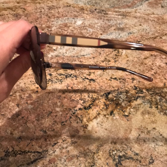 Burberry aviator - Picture 3 of 7
